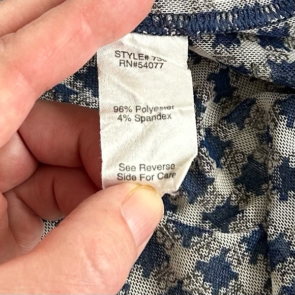 CAbi navy & off white checked blouse, size small. Somewhat sheer. EUC - Picture 11 of 11